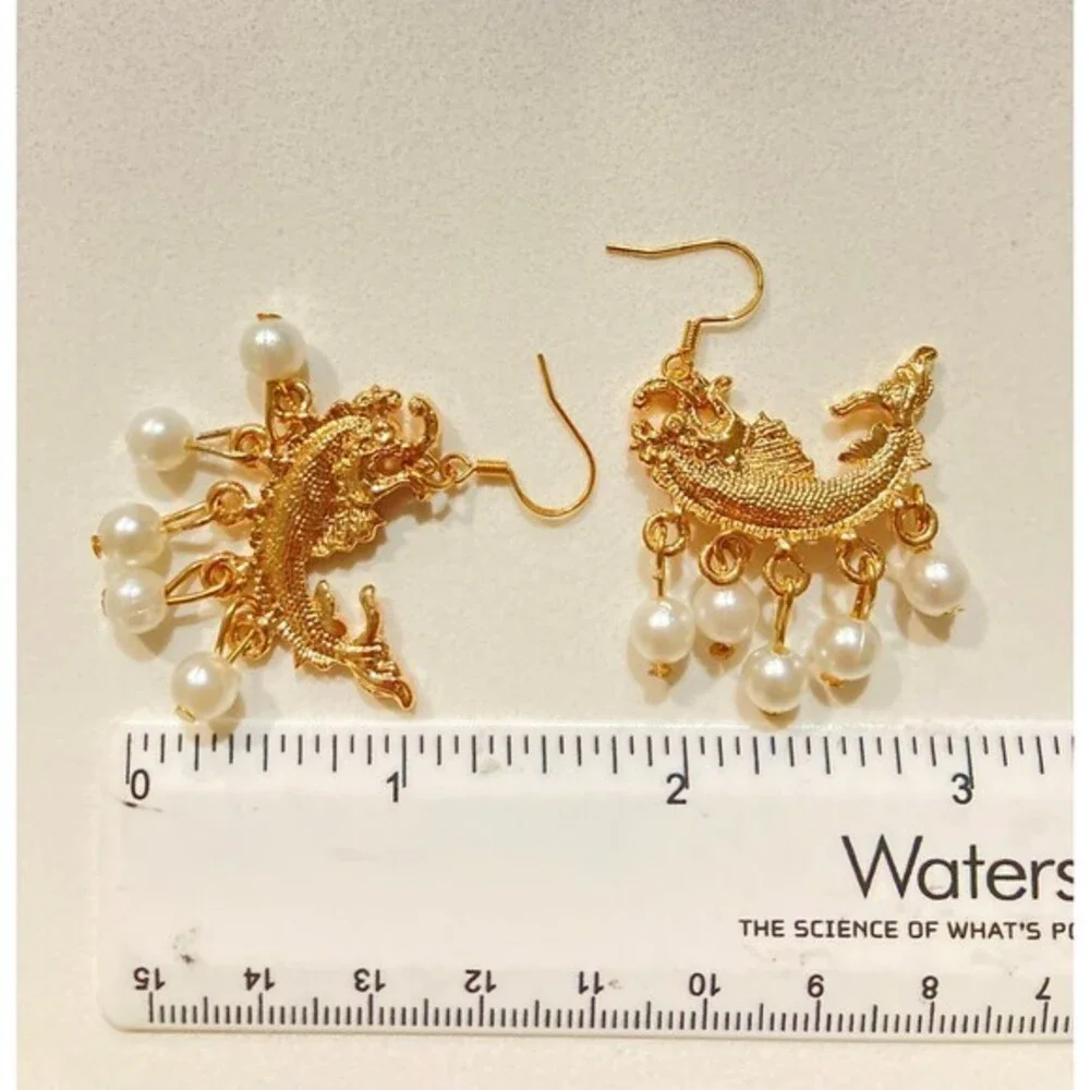 Exquisite Ming Dynasty imitation Pearl‎ Earrings Resembling Asian Arowana new